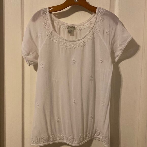 Lucky Brand Sheer Embroidered Blouse Top Size Medium NWOT - Picture 1 of 13
